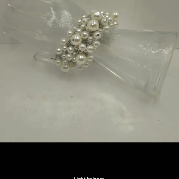 Vintage Aura Faux Cluster Pearl Rhinestone Silver Tone Link Bracelet - Picture 7 of 16